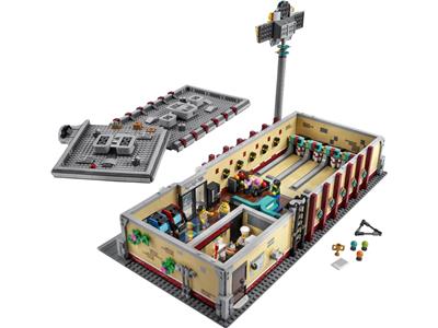 Retro Bowling Alley (910013)